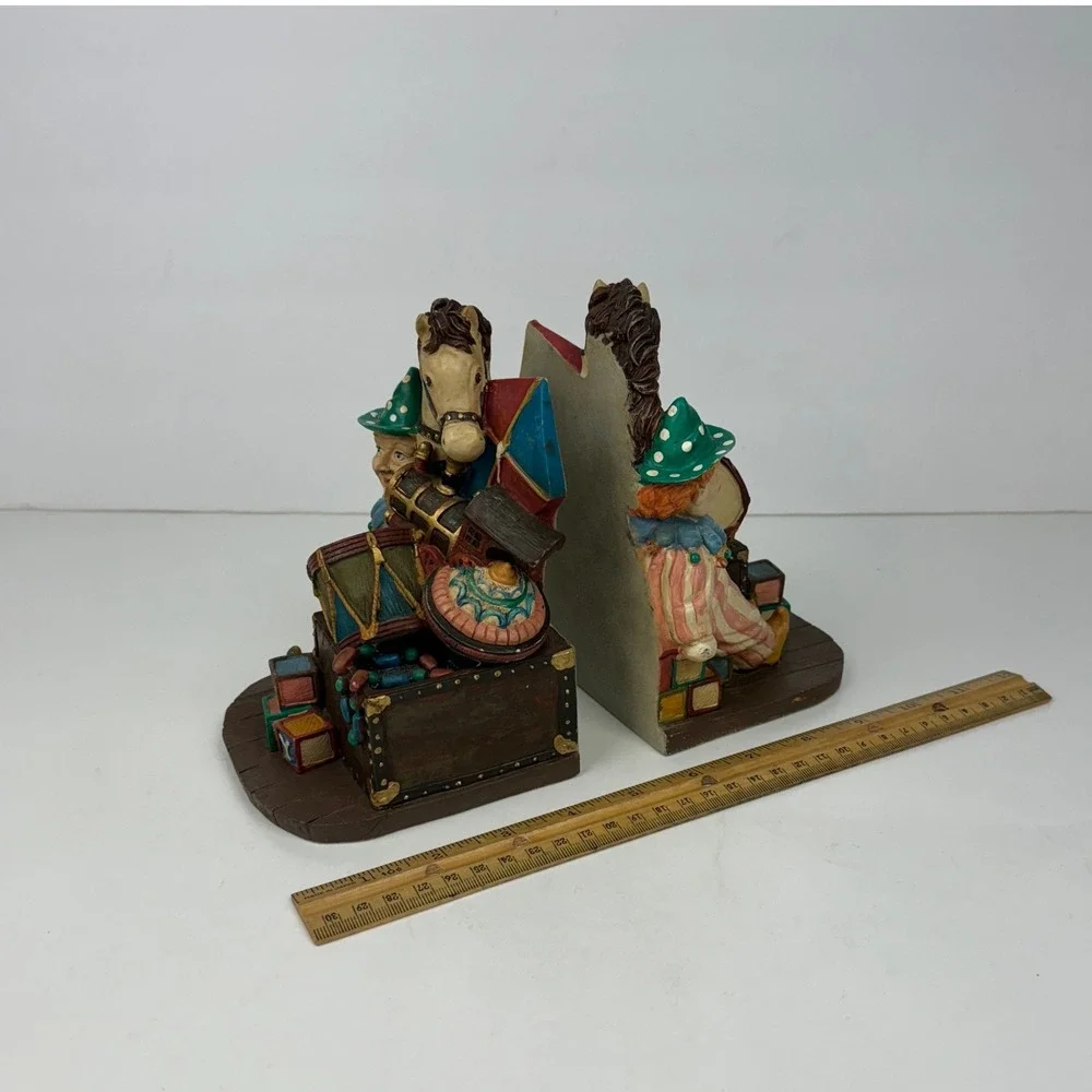 Clown Horse Toy Box Drums Kite Train Nursery Child Baby Room Decorative Bookends